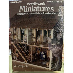 VTG NEEDLEWORK MINIATURES, NEEDLEPOINT, CROSS STITCH, KNIT, CROCHET, 40 PROJECTS